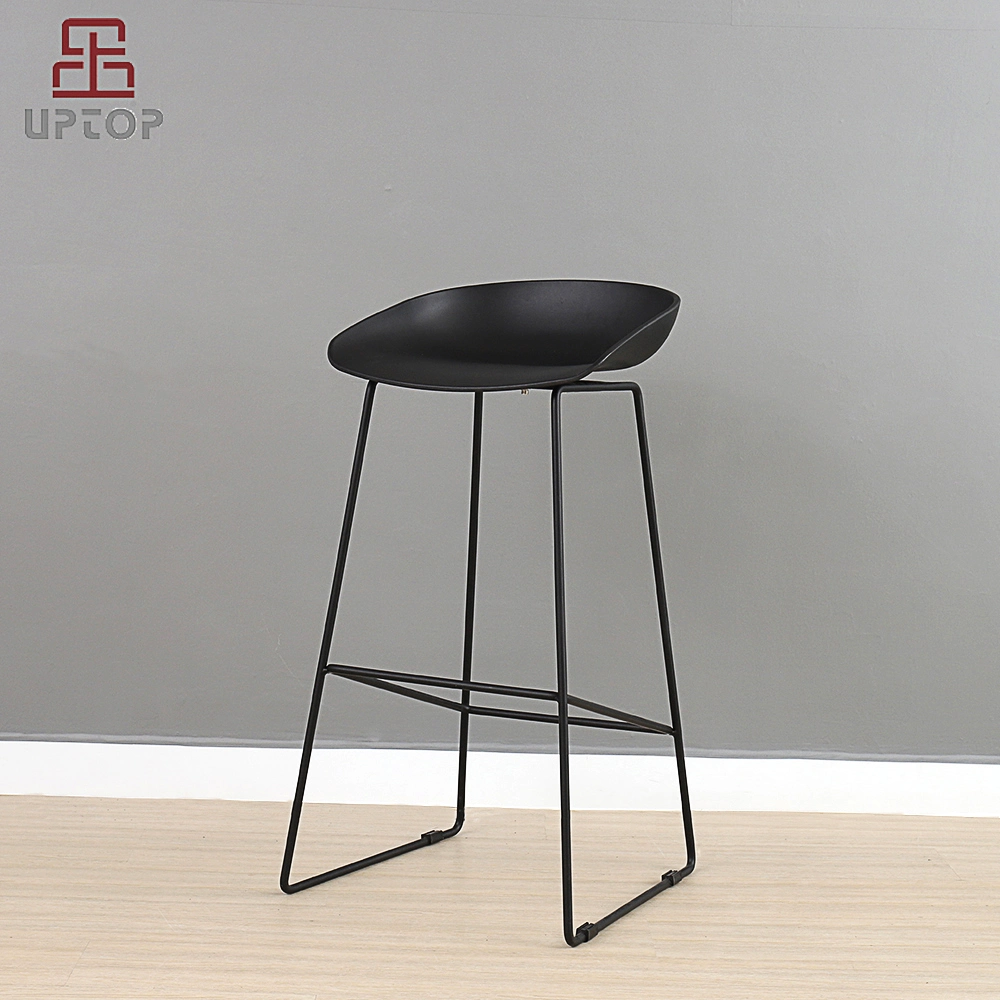 (SP-BS319) Customize Modern Design high End Bar Chair Solid Wood Frame PP Plastic Bar Stool
